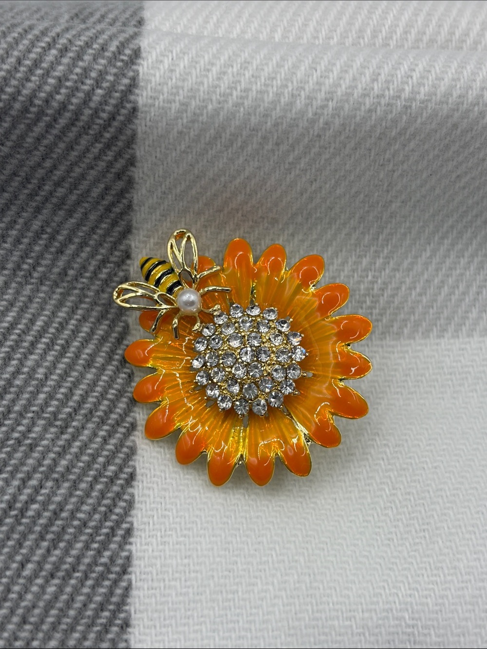 Orange Sunflower & Honey Bee Crystal Brooch (38)